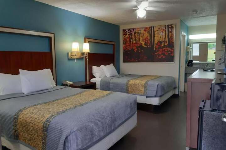 Room 26 of 43