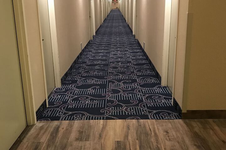 Ballroom/Hall 42 of 52