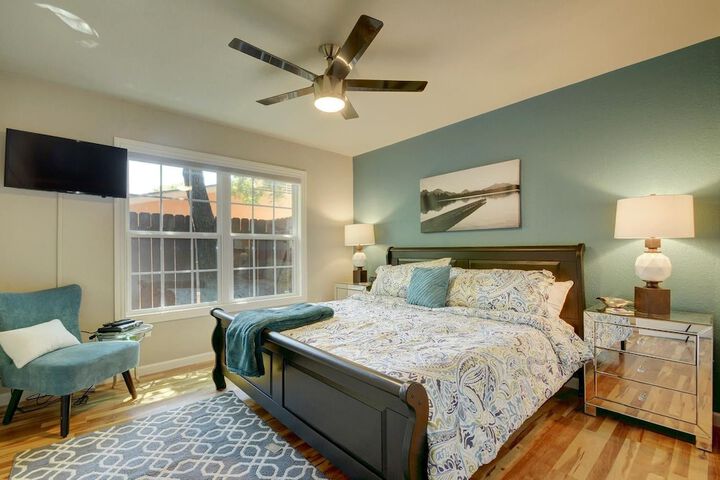 Room 4 of 25