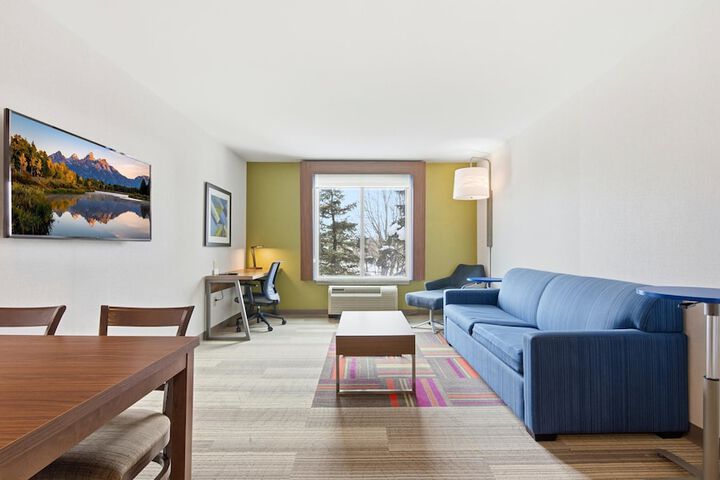 Holiday Inn Express & Suites Bethlehem Arpt-Allentown Area