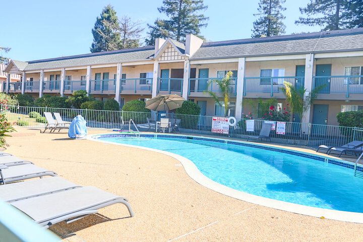 Pool 3 of 51