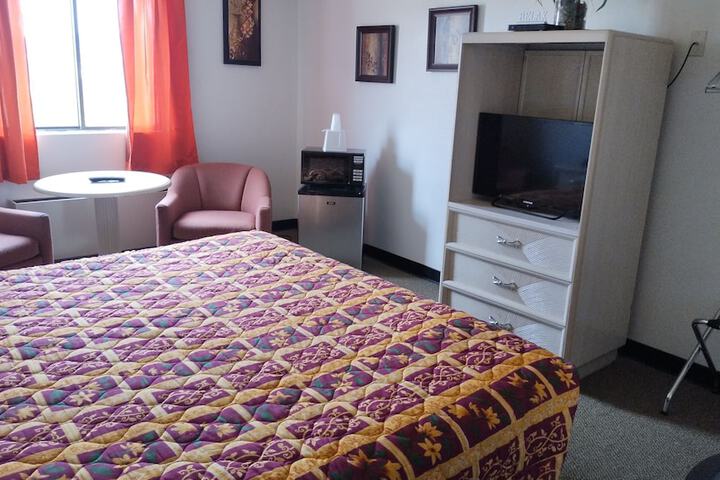 Room 17 of 32