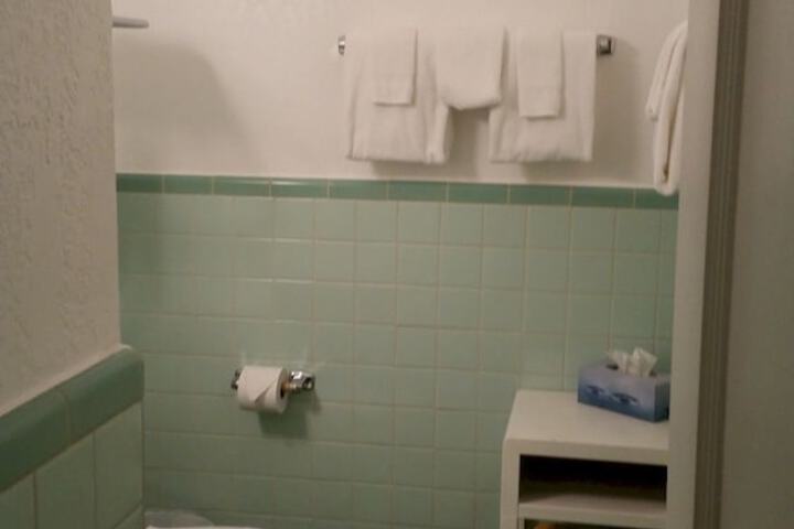 Room 33 of 55