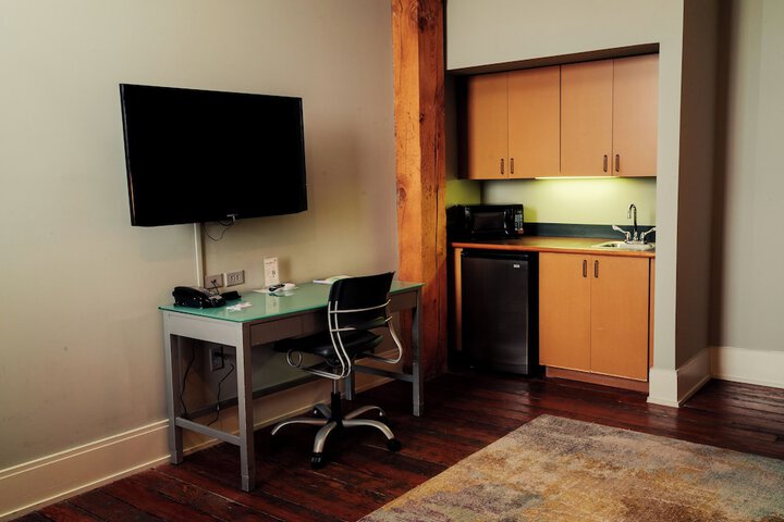 Room 11 of 44