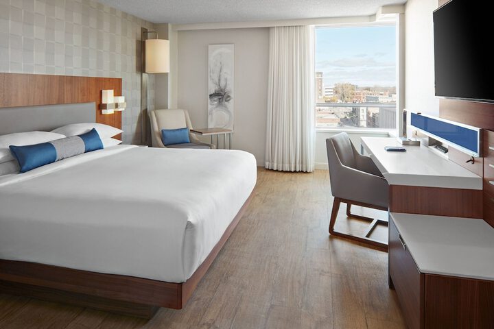 Room 21 of 48
