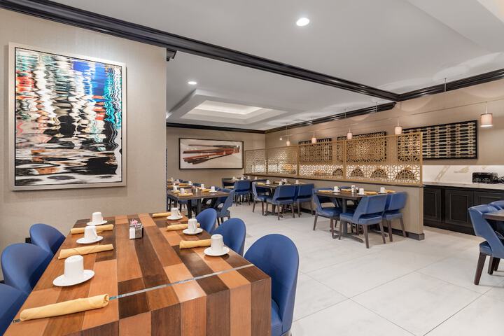 Dining 80 of 91