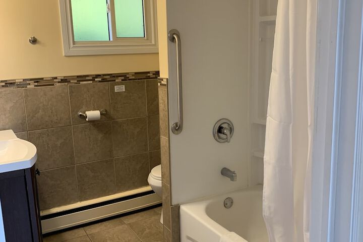 Room 35 of 85