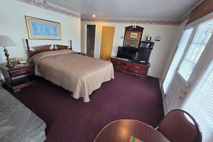 Lake View Motel