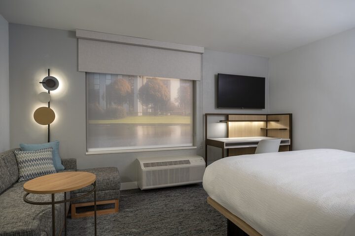 Room 35 of 44