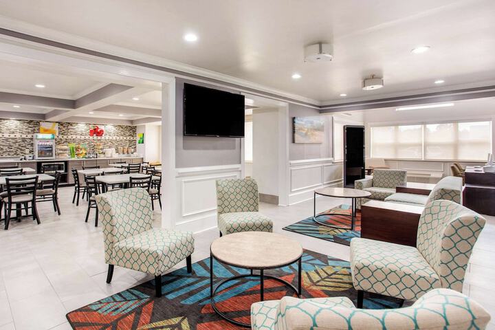 Quality Inn & Suites Myrtle Beach near Outlets