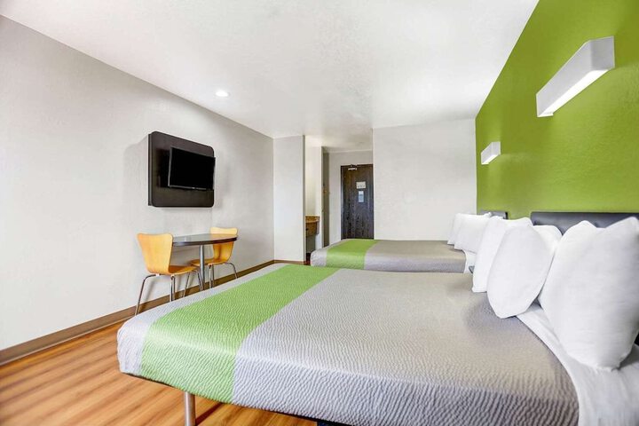 Room 42 of 48