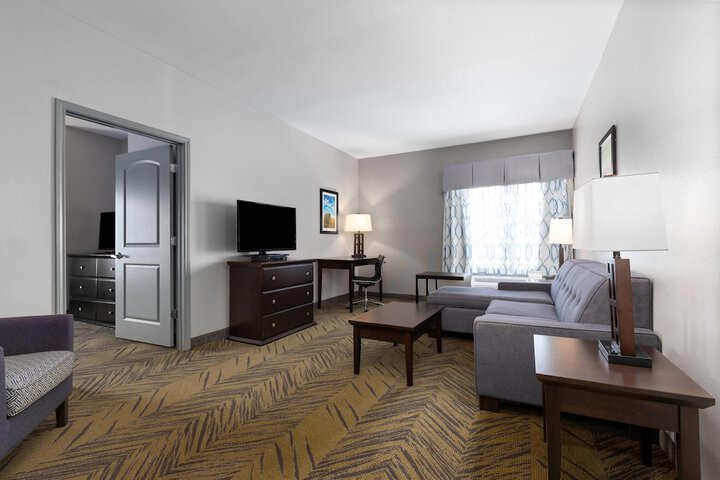 La Quinta Inn & Suites by Wyndham-Brookshire-West Katy