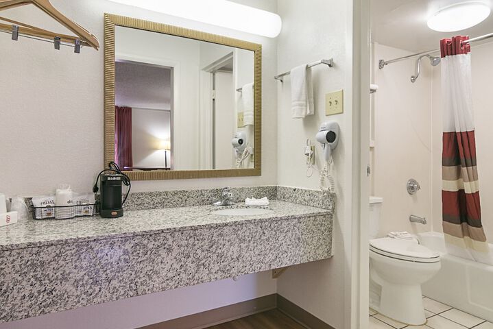 Red Roof Inn Forsyth