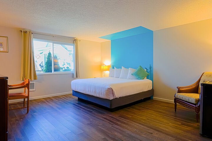 Room 32 of 89