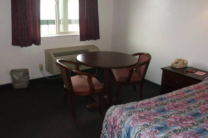 Room 24 of 26