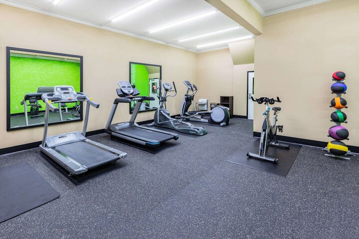 La Quinta Inn & Suites by Wyndham Garland Harbor Point