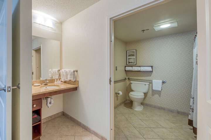 Room 15 of 60
