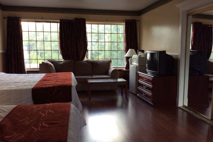 Room 42 of 46