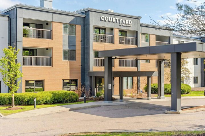 Courtyard by Marriott Burlington Williston
