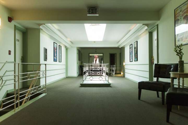 Hollywood Celebrity Hotel
