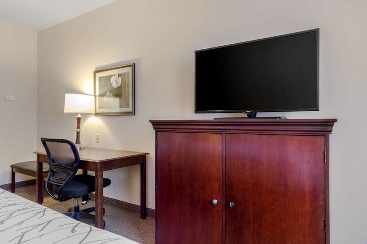 Room 9 of 27