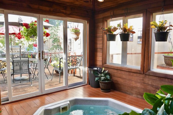 Frisco Inn on Galena Street