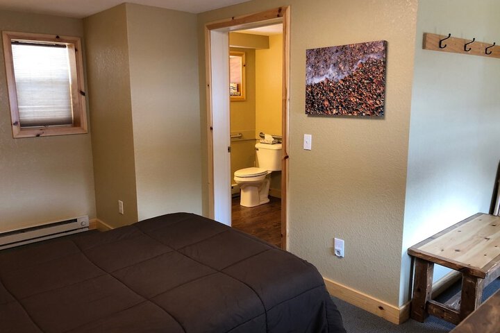 Room 15 of 37