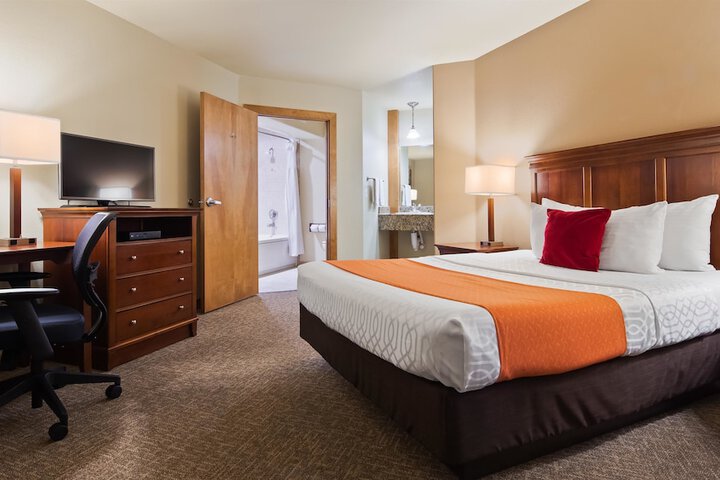Room 7 of 32