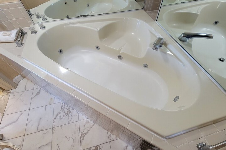 Spa 42 of 49