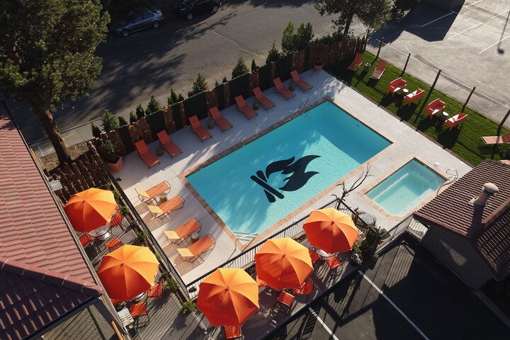 Pool 10 of 88