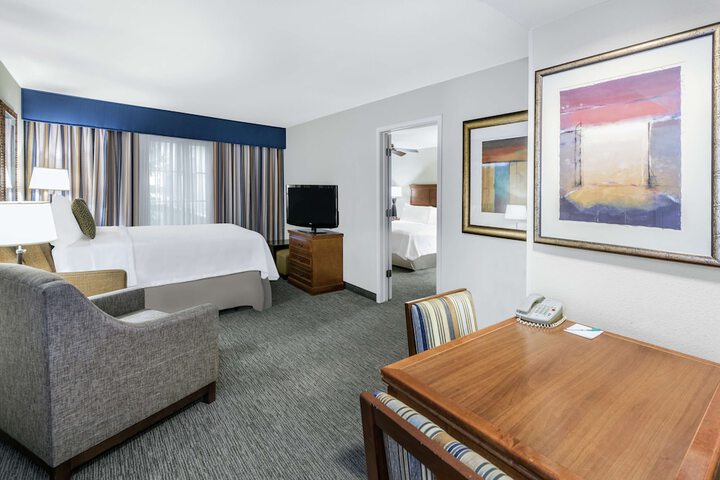 Room 28 of 50