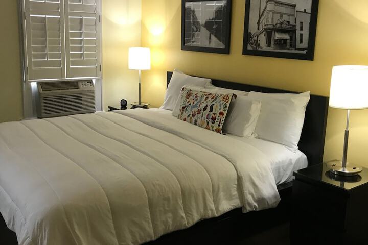Room 27 of 30