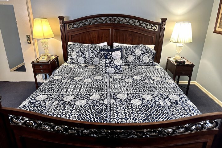 Montague Inn