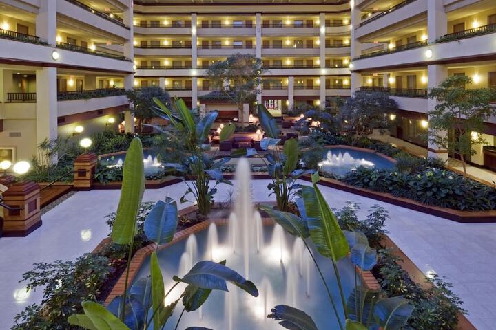 Embassy Suites by Hilton Lexington / UK Coldstream