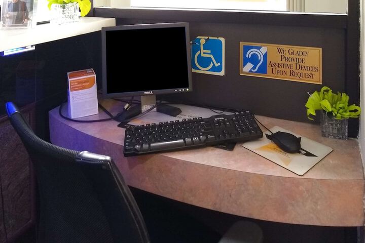 Business Center 92 of 96