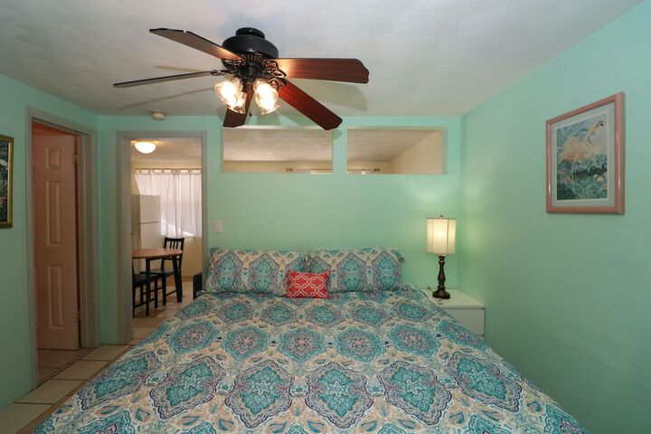 Room 34 of 37