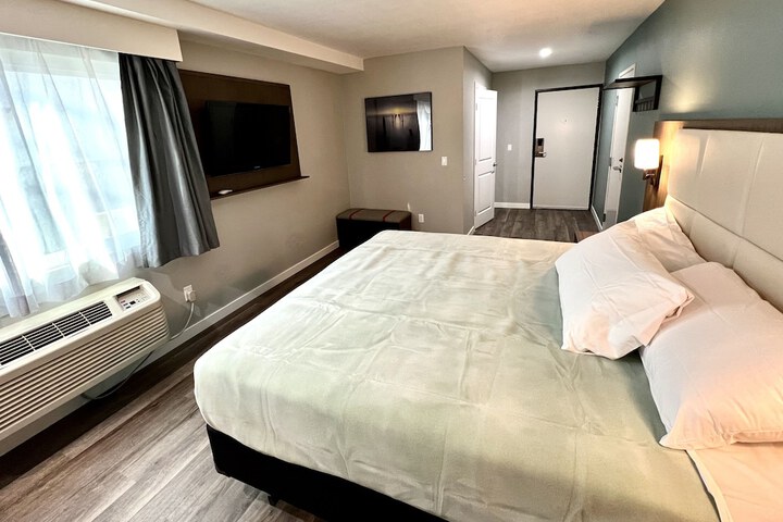 Room 22 of 27
