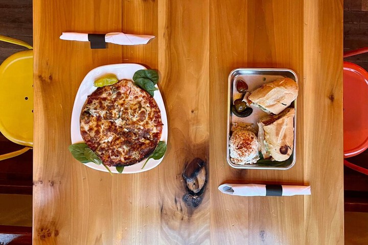Dining 73 of 89