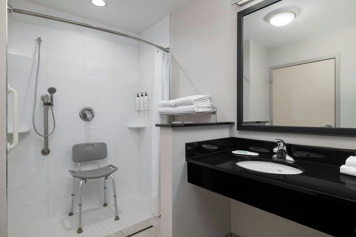 Fairfield Inn & Suites by Marriott Chincoteague Island Waterfront