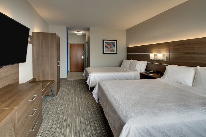 Room 14 of 71