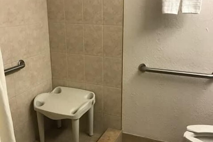 Room 51 of 60