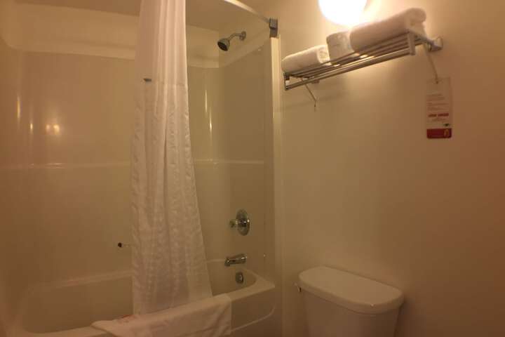 Room 22 of 43