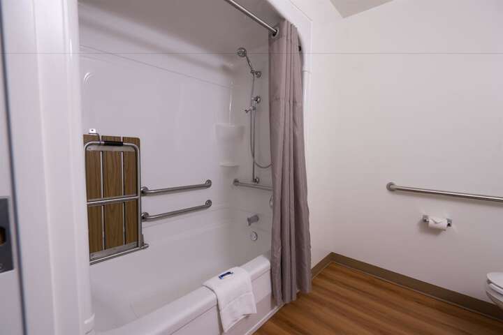 Room 26 of 47