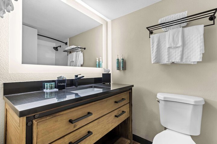 Room 10 of 71