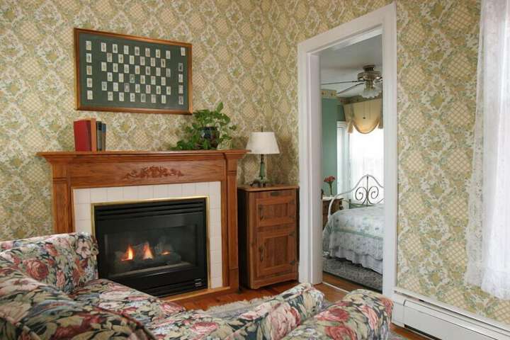 Room 87 of 128