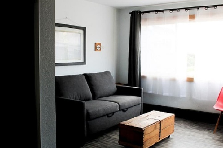 Room 105 of 147
