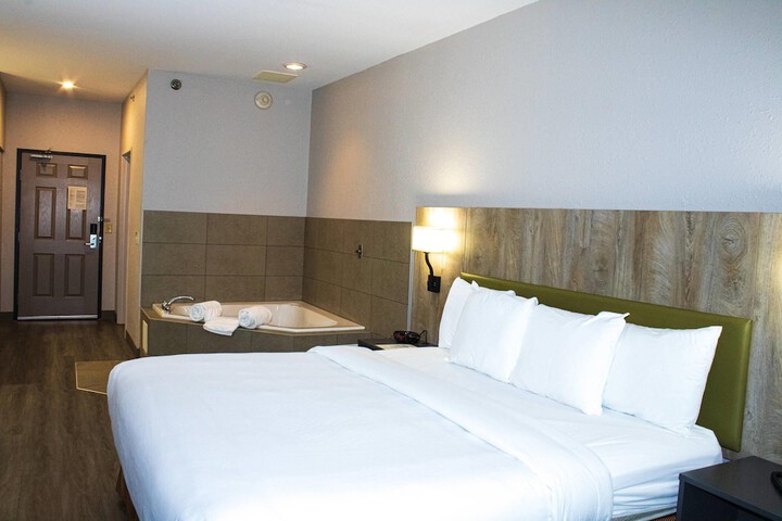 Country Inn & Suites by Radisson Carlisle, PA