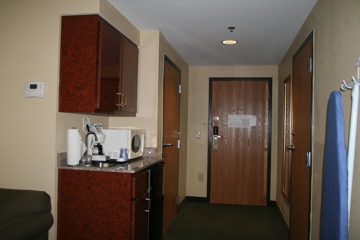 Holiday Inn Express & Suites Grenada by IHG