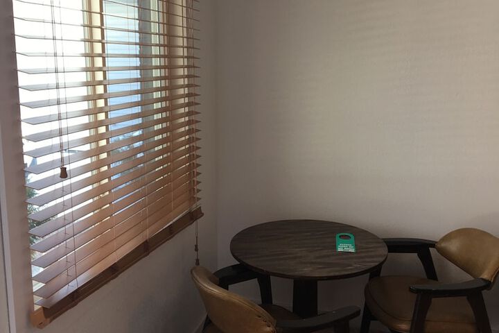 Room 13 of 17