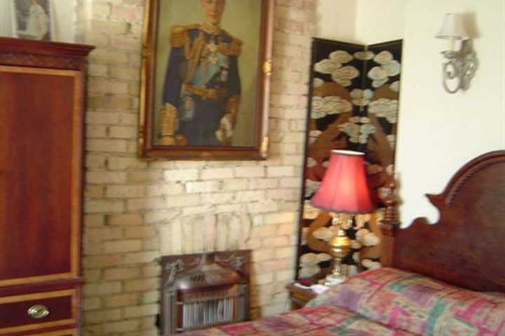 Room 19 of 44